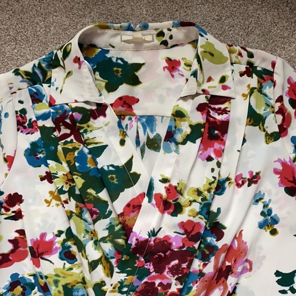 Pleione floral blouse, size Medium. - Picture 3 of 4